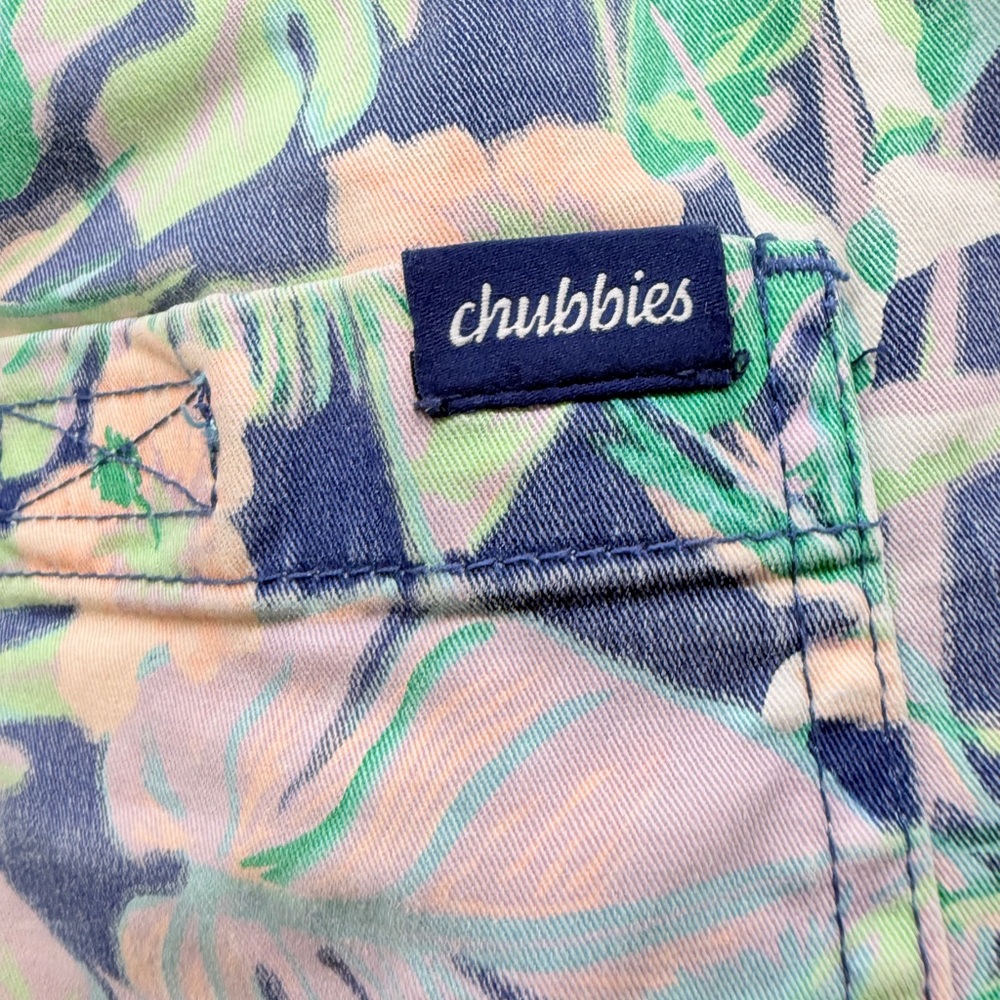 Chubbies Leafy Patterned Shorts Size Large Elasti… - image 3